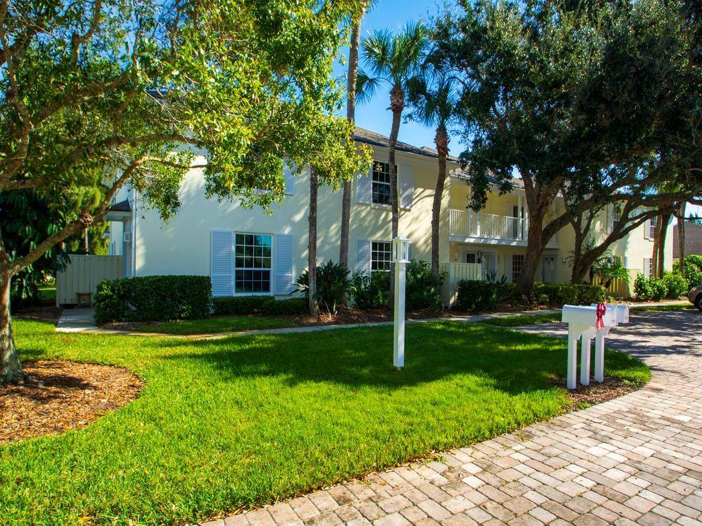 300 Harbour Drive - Photo 1