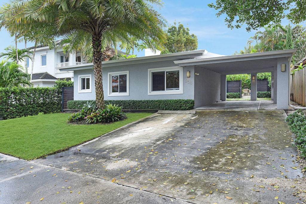 604 17th Way - Photo 1