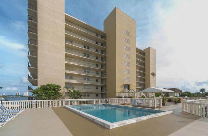 3040 Lakeshore Drive - Photo 1