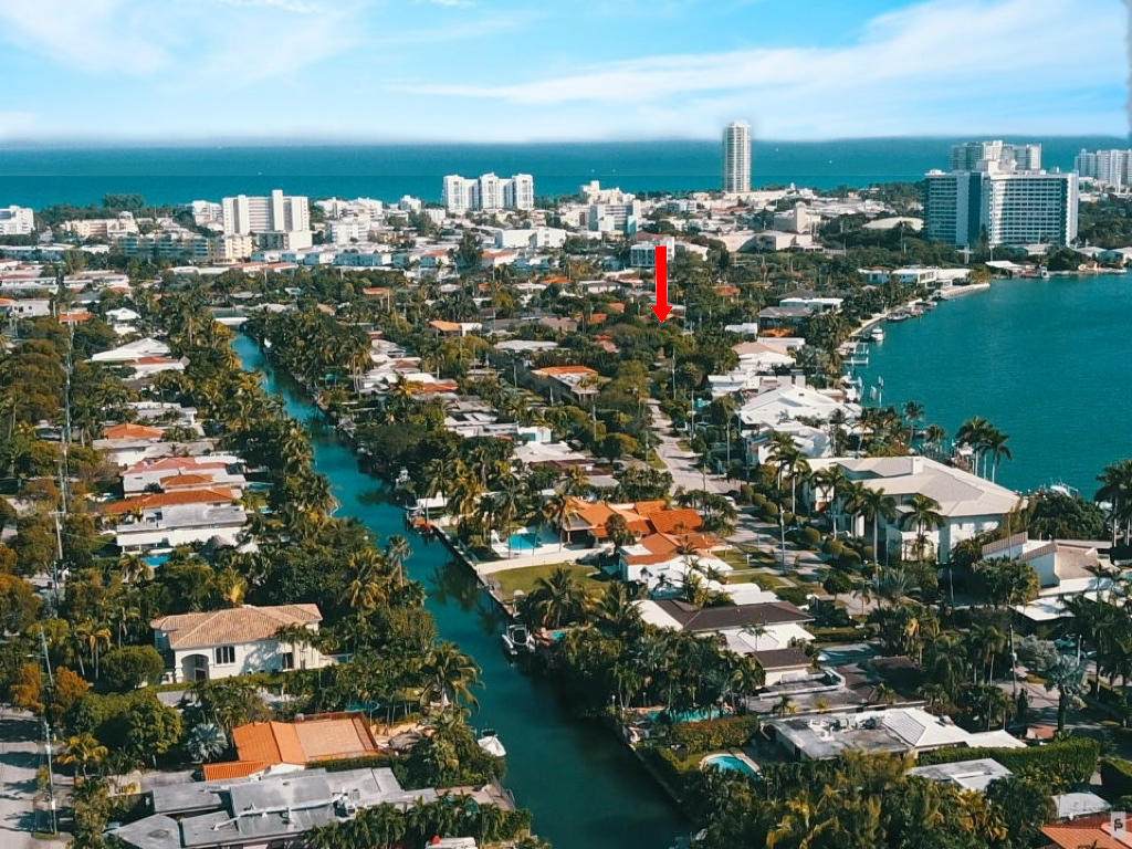 1315 Biscayne Point Road - Photo 1