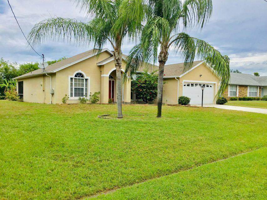 557 Lucero Drive - Photo 1