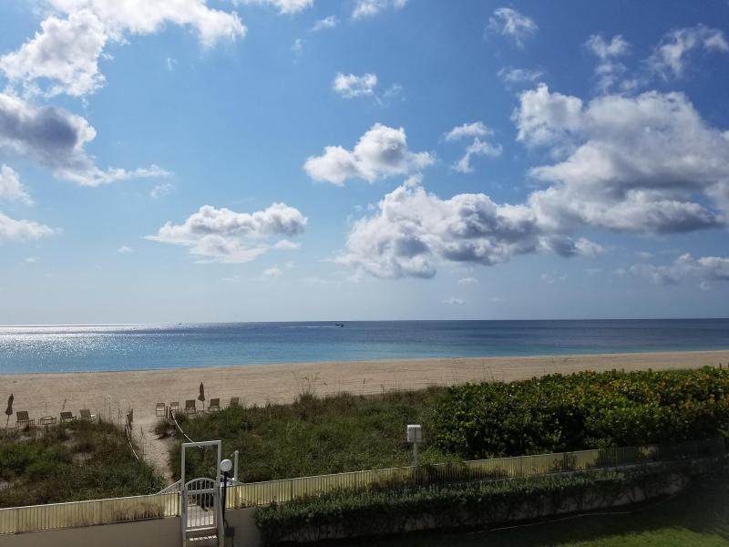 2565 Ocean Boulevard - Photo 1