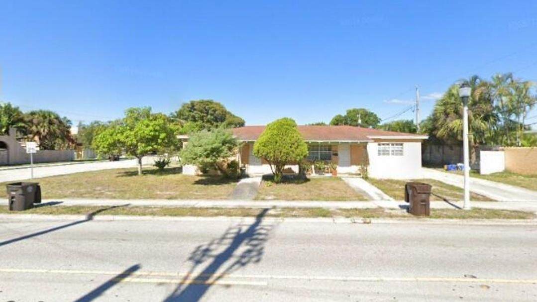 2741 Parker Avenue - Photo 1