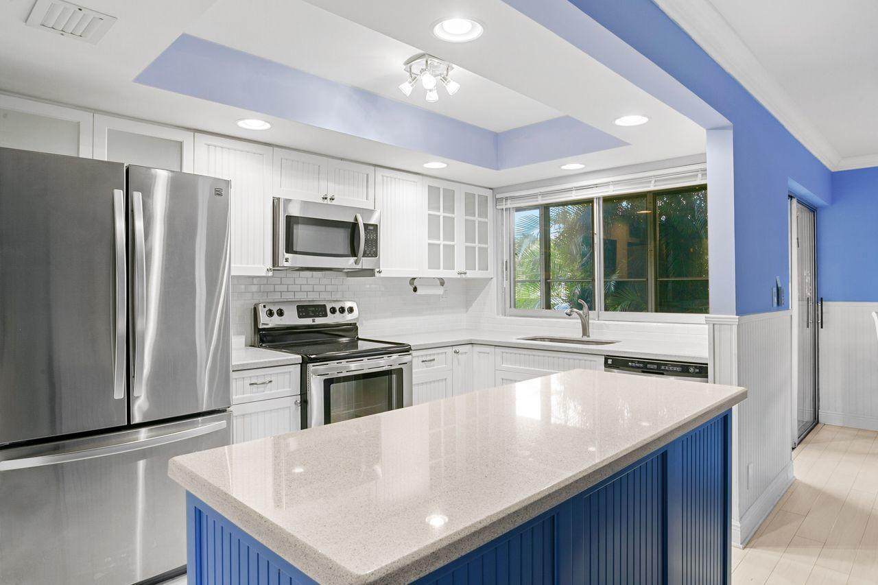 5560 Tamberlane Circle - Photo 1