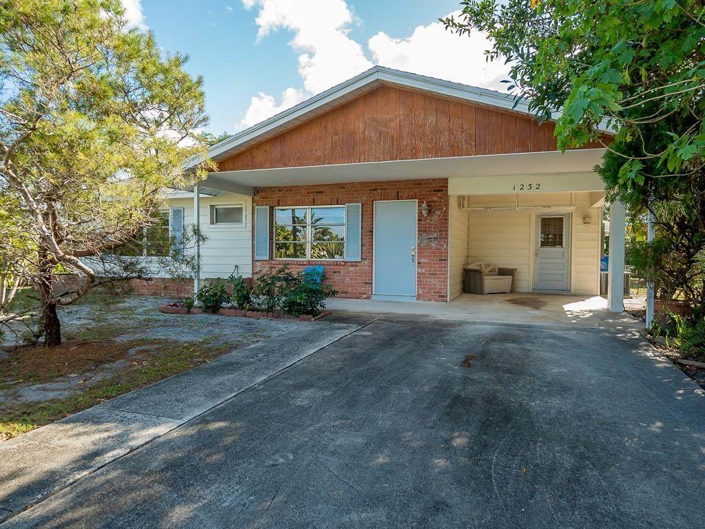1232 Pine Street - Photo 1