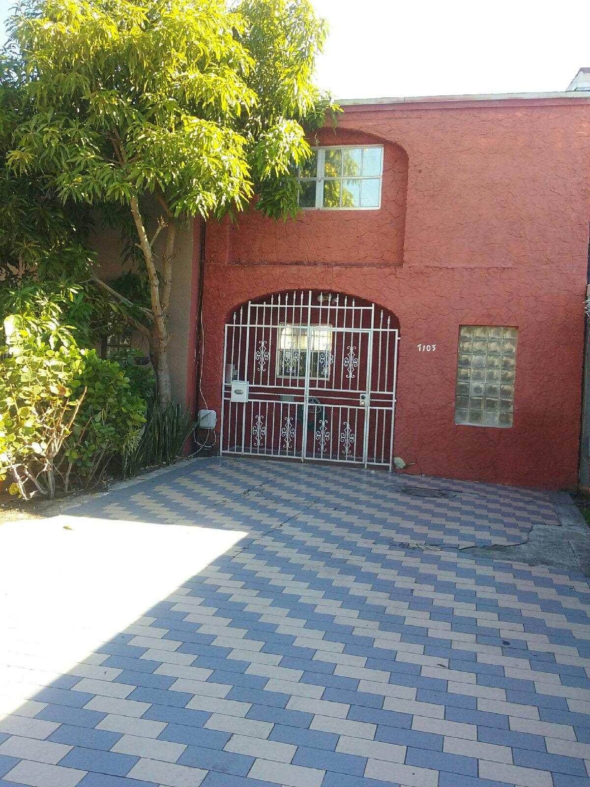 7103 19th Court - Photo 1