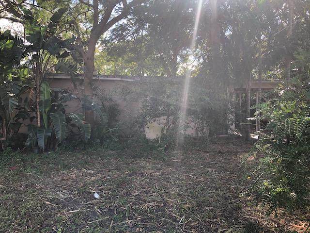 1708 9th Street - Photo 1