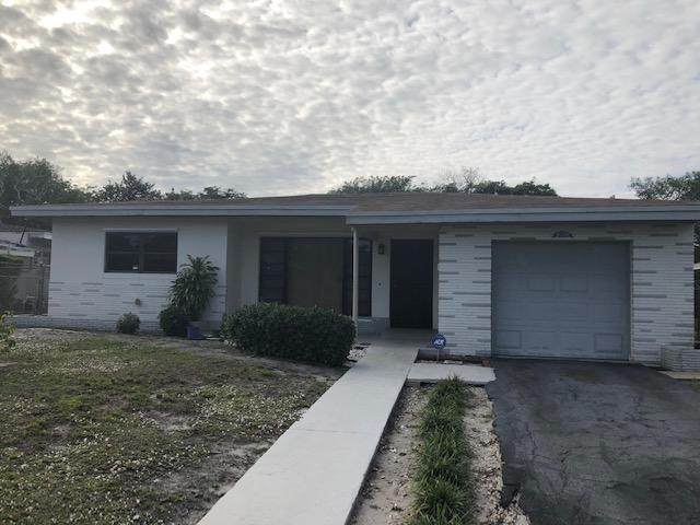 301 33rd Terrace - Photo 1