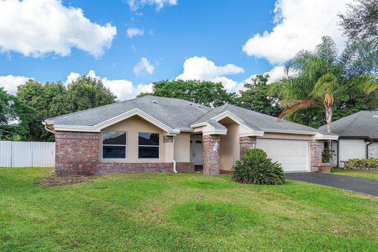 18340 181st Circle - Photo 1