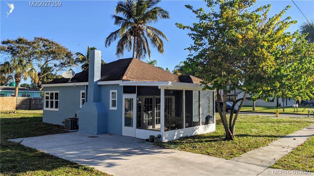 1110 Martin Avenue - Photo 1