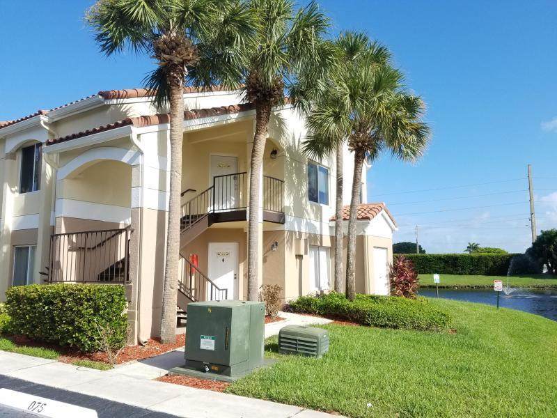 815 Boynton Beach Boulevard - Photo 1