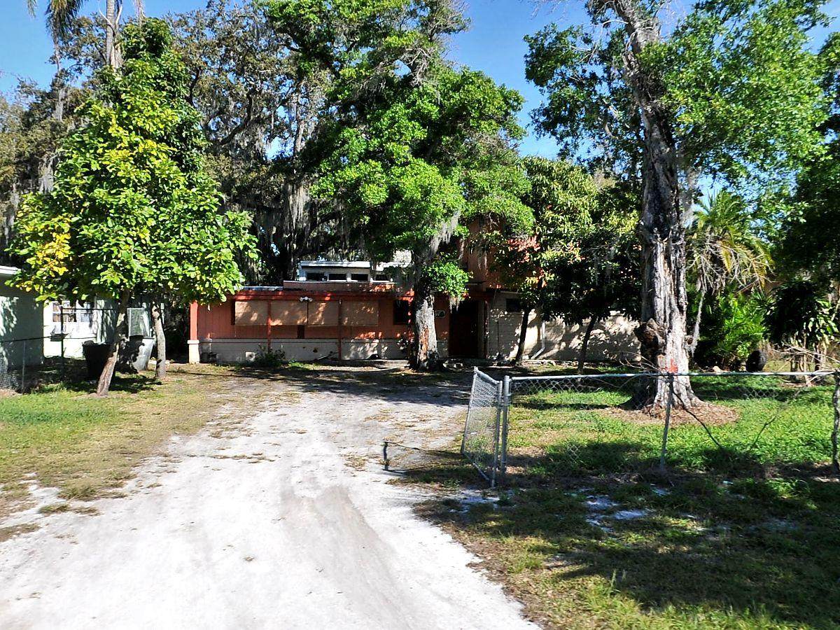 1506 Citrus Avenue - Photo 1