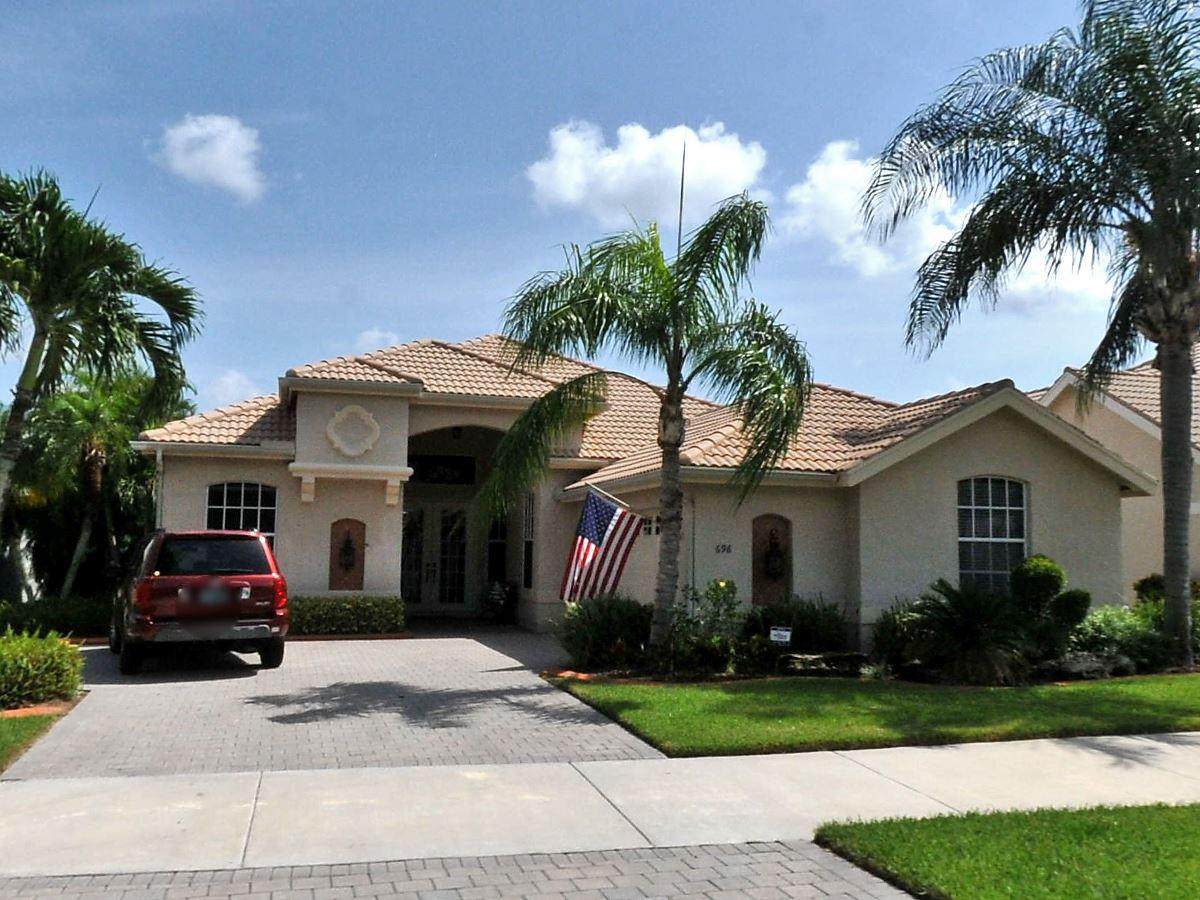 696 Lake Charles Circle - Photo 1