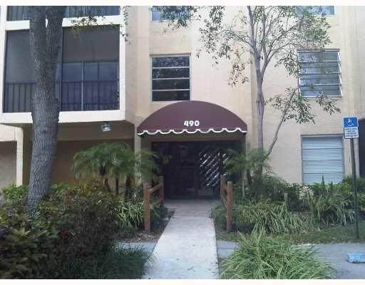 490 20th Street - Photo 1