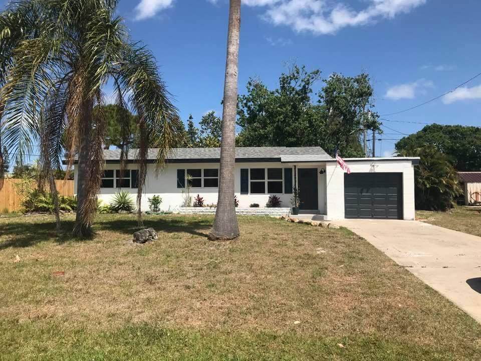 211 Beach Avenue - Photo 1