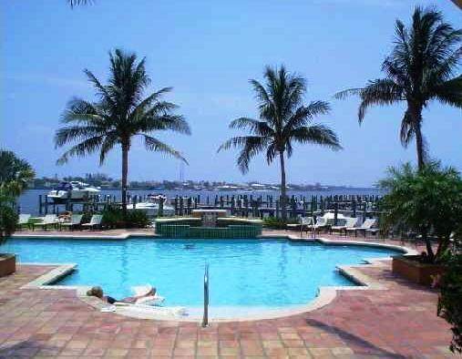 127 Yacht Club Way - Photo 1