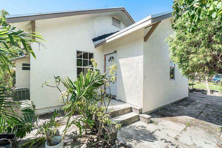 420 Lilac Court - Photo 1