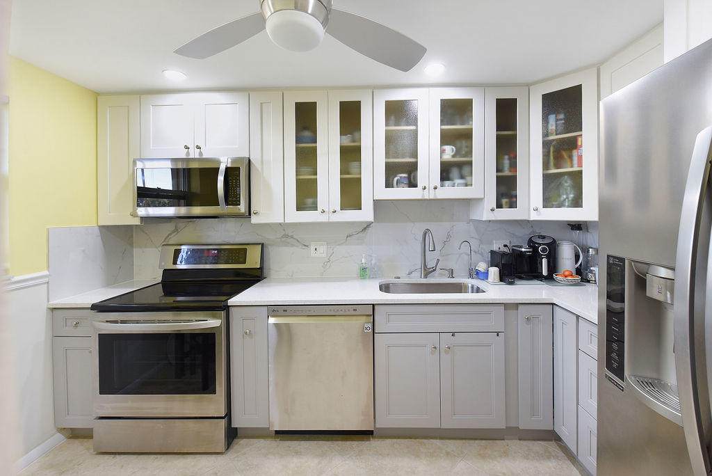555 4th Avenue - Photo 1