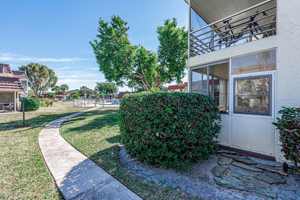 12003 Poinciana Boulevard - Photo 1