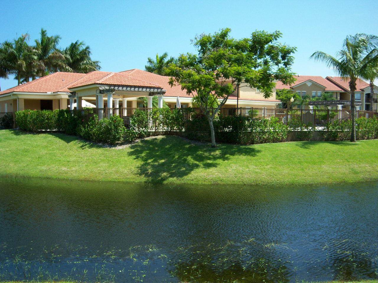 1204 Villa Circle - Photo 1