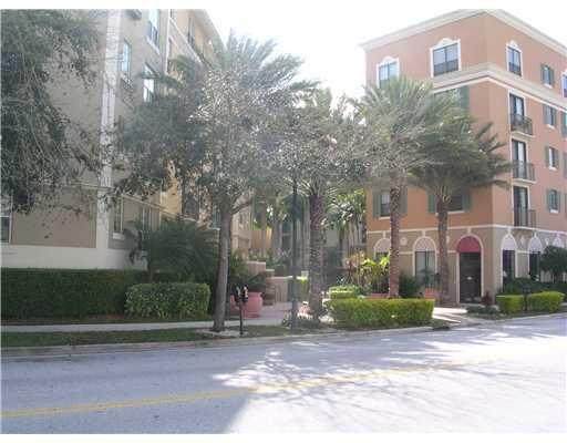 630 Sapodilla Avenue - Photo 1
