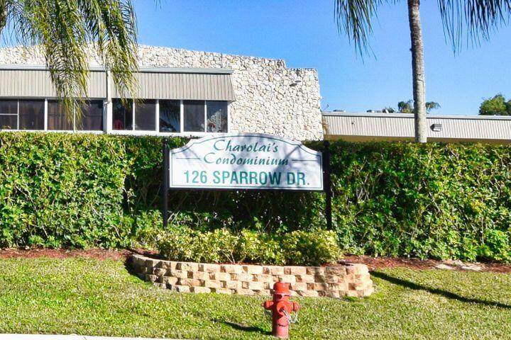 126 Sparrow Drive - Photo 1