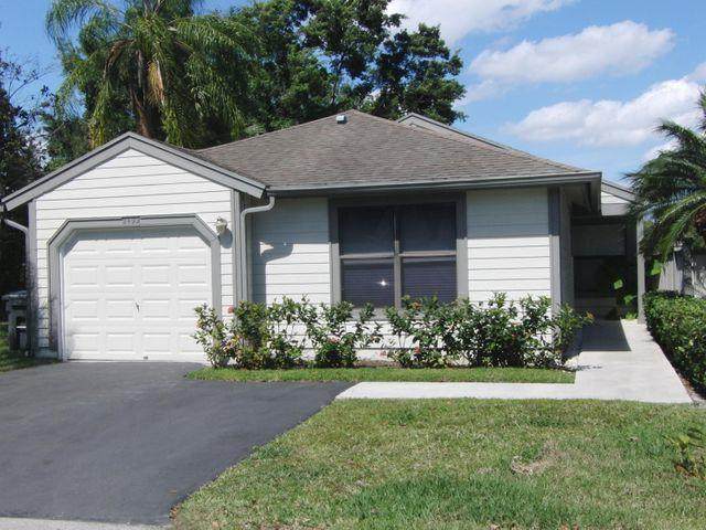 2492 Bedford Mews Drive - Photo 1