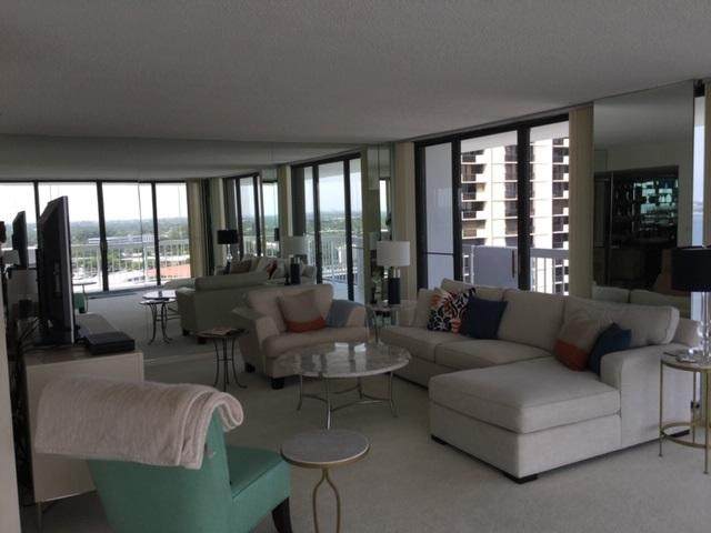 123 Lakeshore Drive - Photo 1