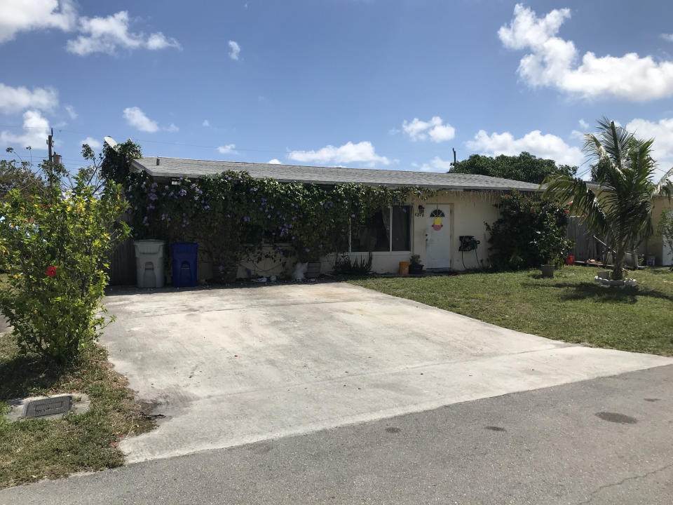 4270 12th Terrace - Photo 1