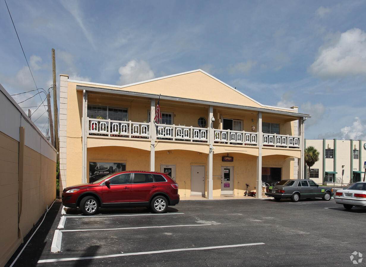 817 Federal Highway - Photo 1