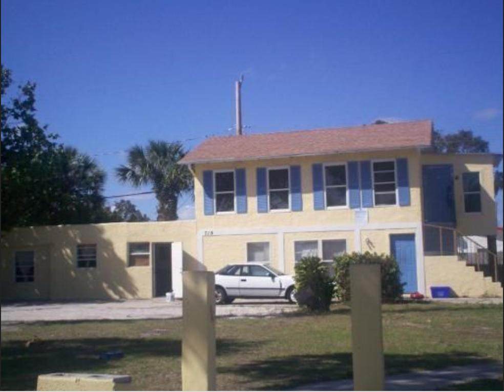 719 52nd Street - Photo 1