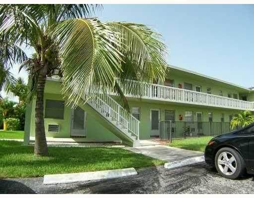 702 L Street - Photo 1