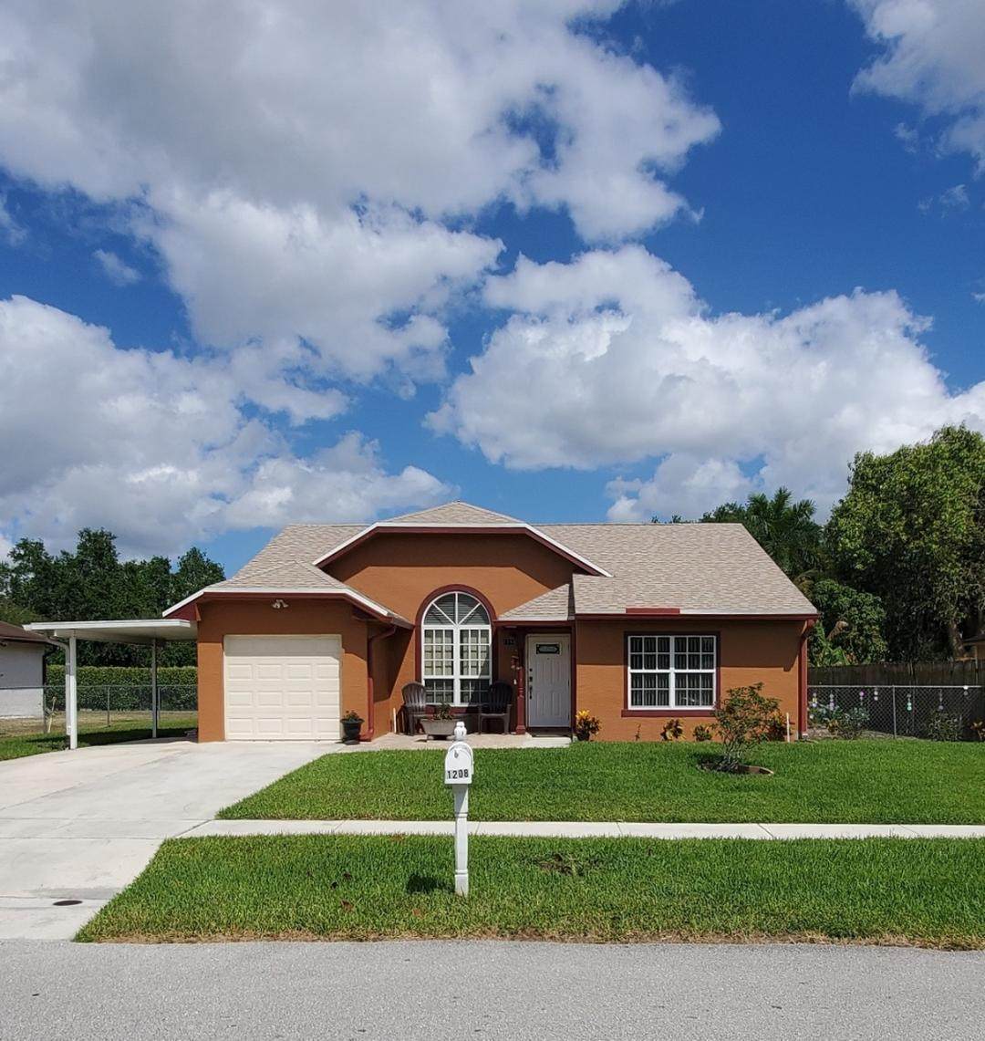 1208 Stardust Way - Photo 1