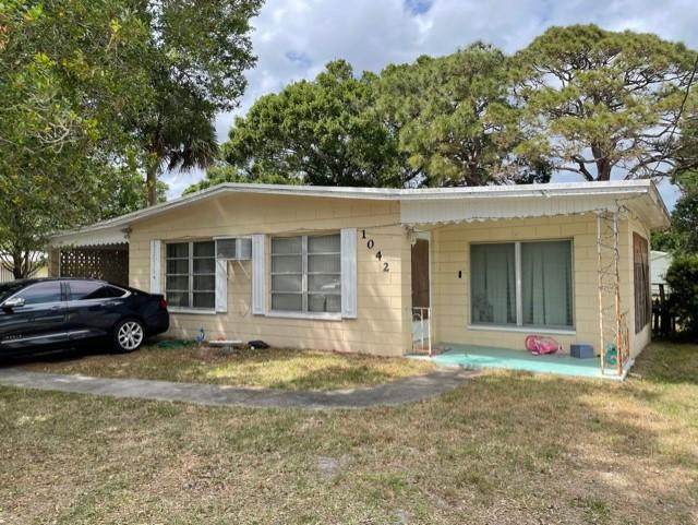 1042 Tortugas Avenue - Photo 1