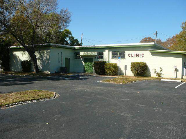 408 25th Street - Photo 1