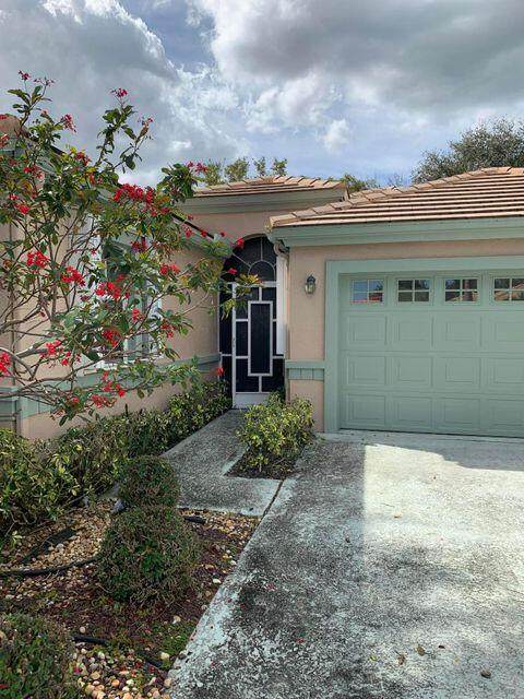 9854 Harbour Lake Circle - Photo 1
