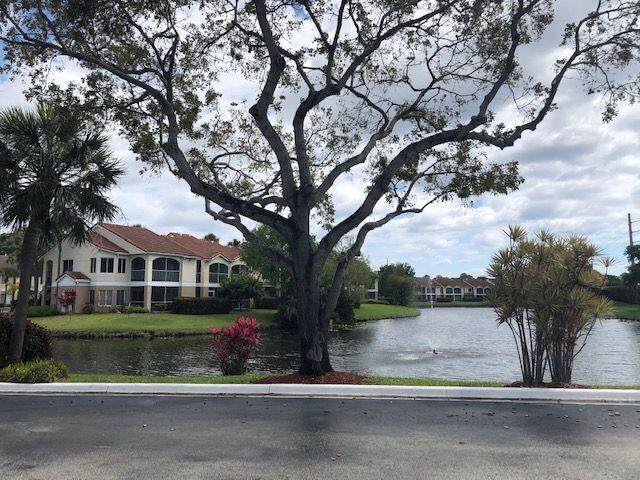 815 Boynton Beach Boulevard - Photo 1