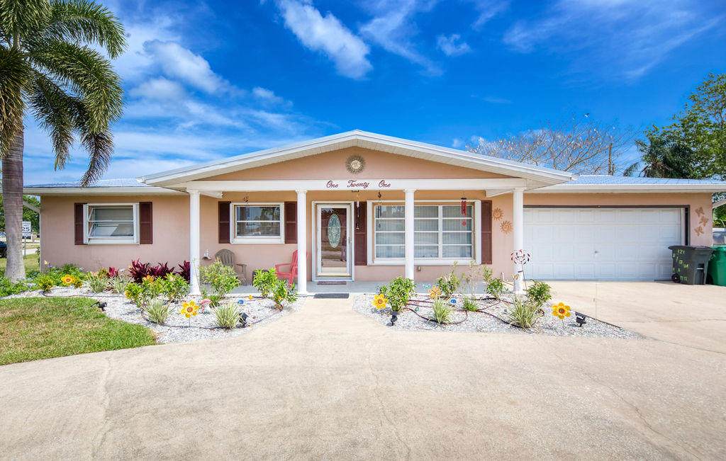 121 Riomar Drive - Photo 1