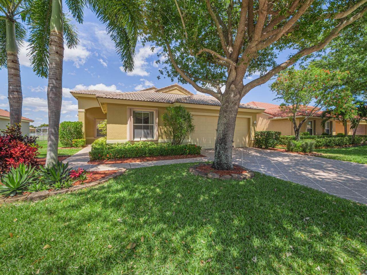 5374 Oakmont Village Circle - Photo 1