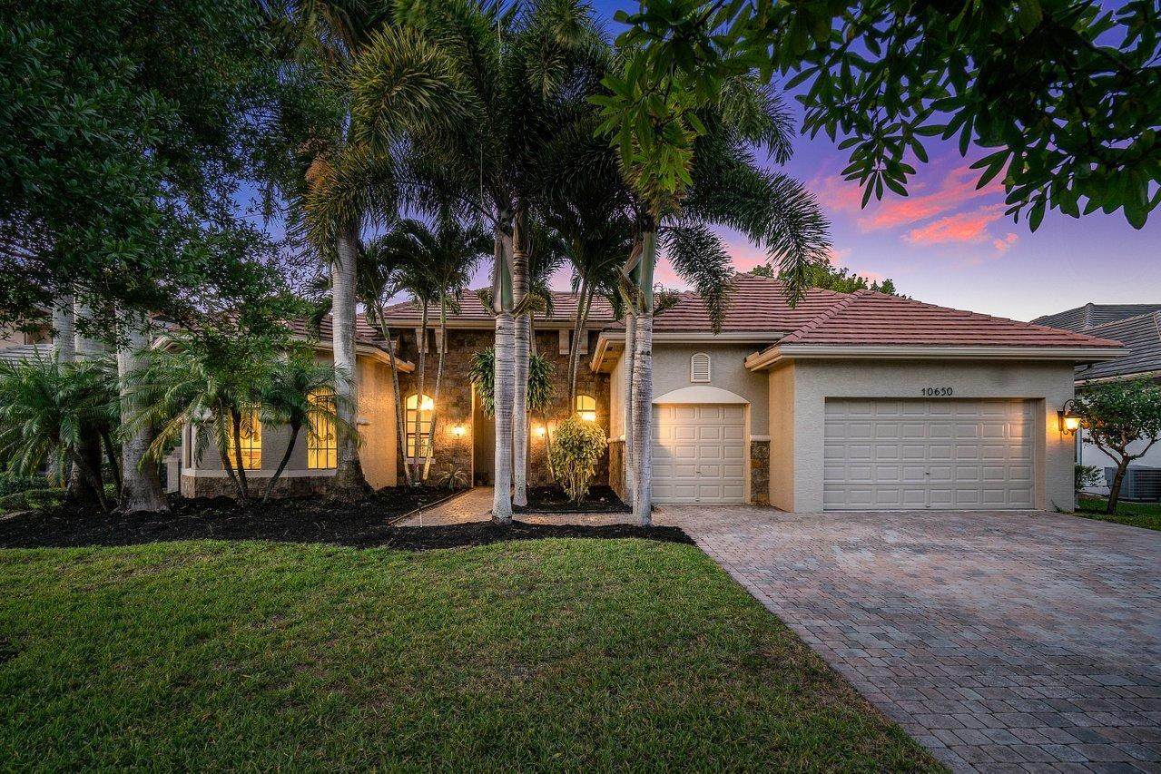 10650 Versailles Boulevard - Photo 1