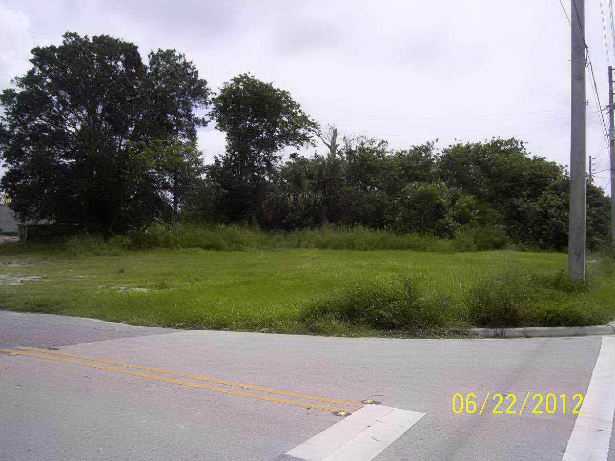 781 Prima Vista Boulevard - Photo 1