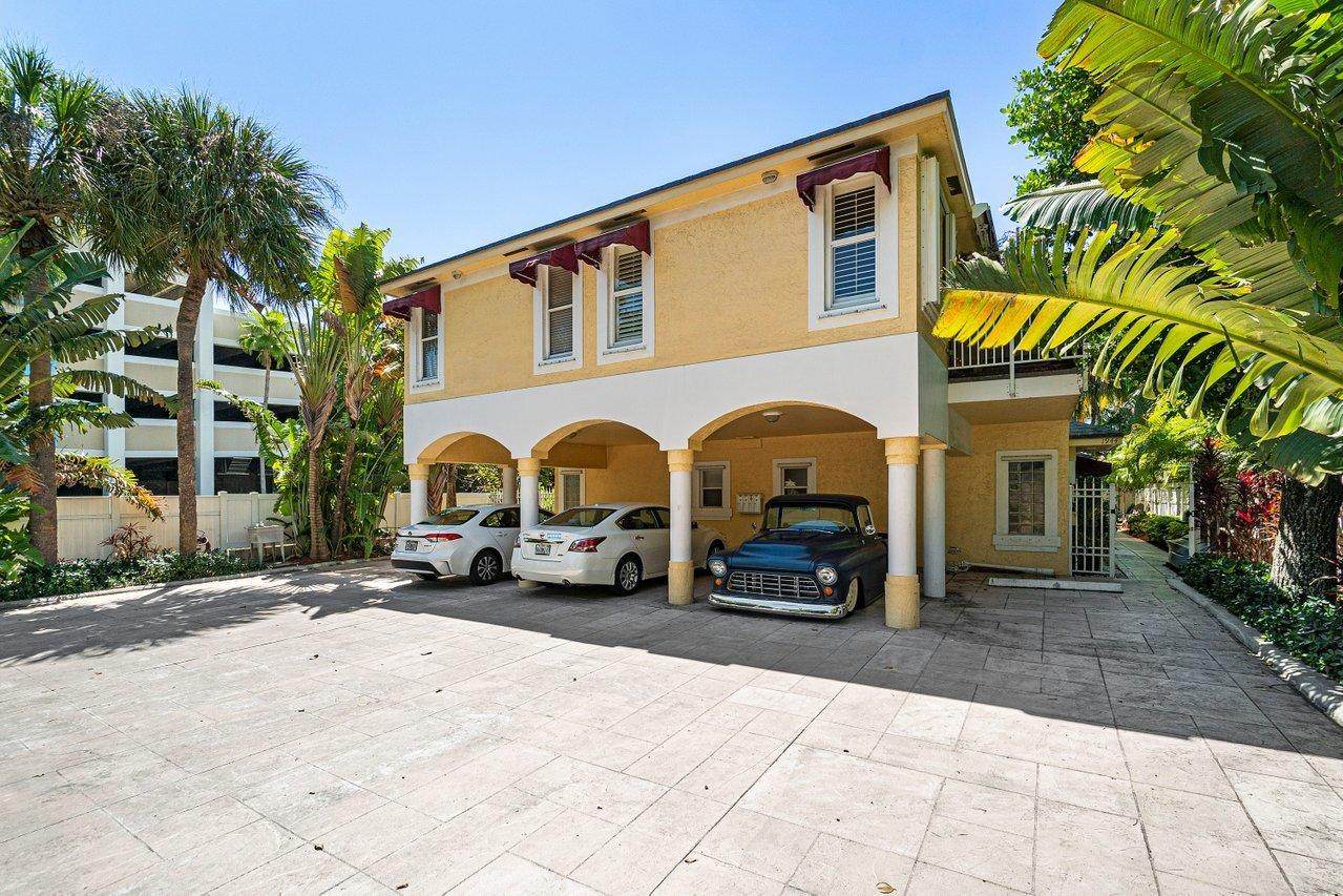 1942 2nd Street - Photo 1