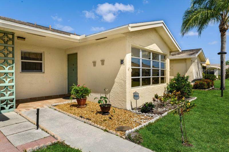 5421 Lakefront Boulevard - Photo 1