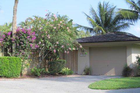 11681 Wimbledon Circle - Photo 1