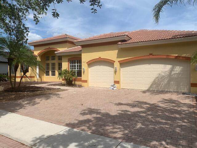 4767 195 Terrace - Photo 1