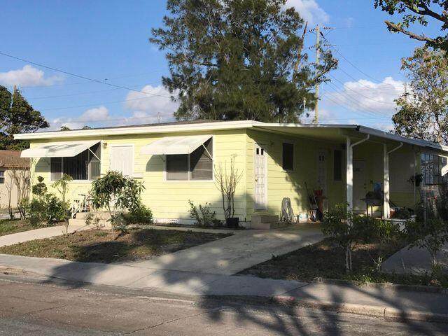1030 F Street - Photo 1