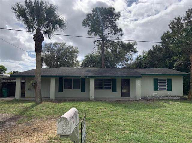 2111 Donald Avenue - Photo 1