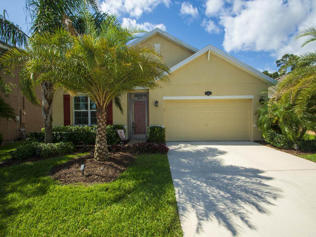 1359 Lexington Square - Photo 1