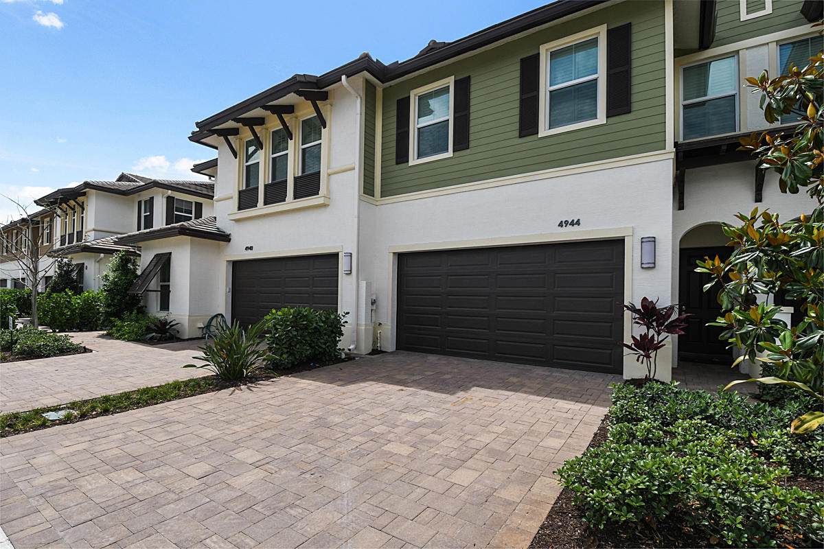 4944 Pointe Midtown Way - Photo 1