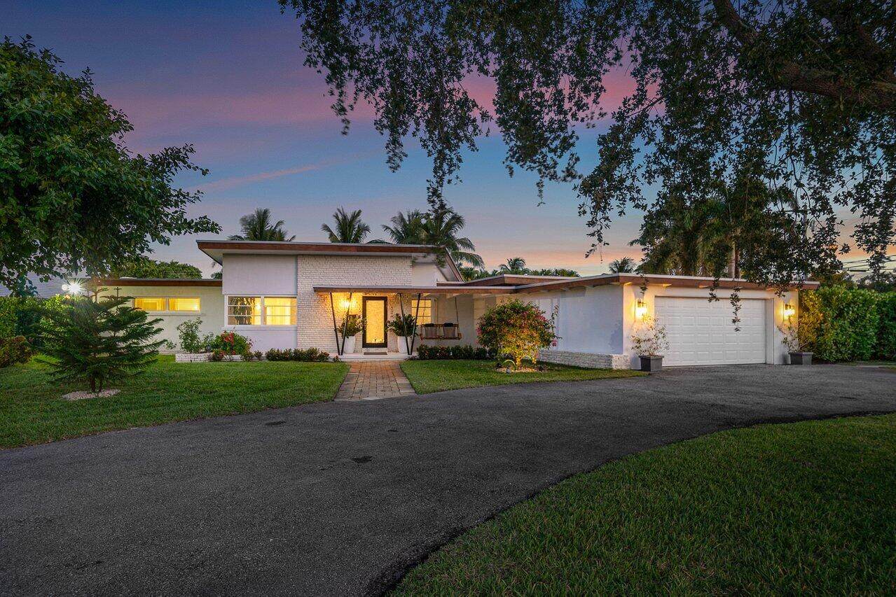 324 15th Street - Photo 1